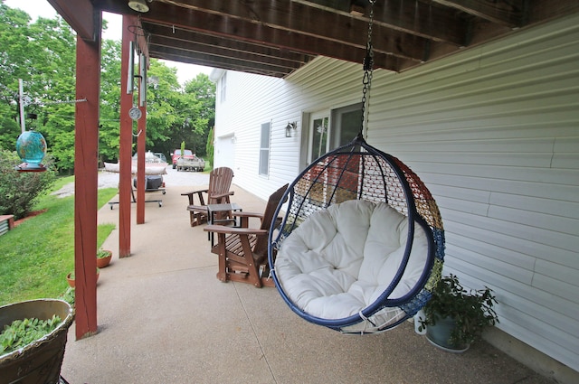 5420 Kiddville Ln, Lexington, KY 40515 - view of patio / terrace