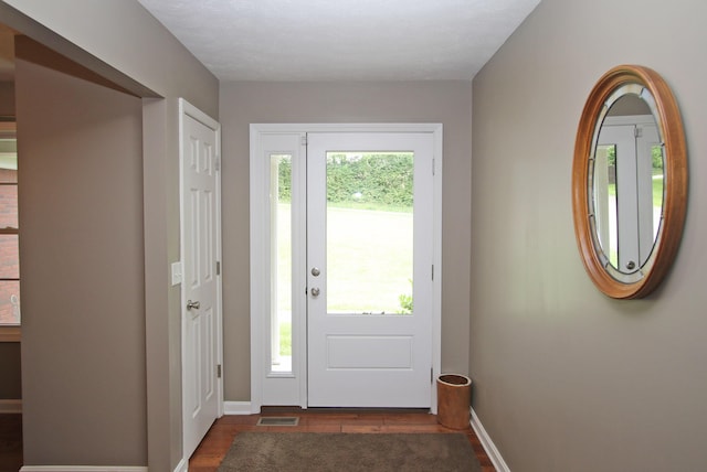 5420 Kiddville Ln, Lexington, KY 40515 - foyer with dark wood-type flooring and baseboards