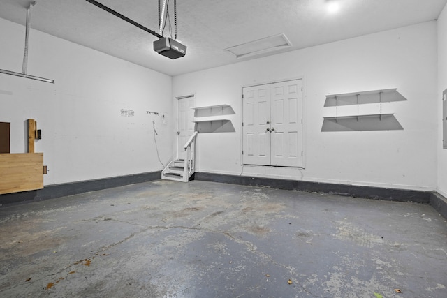 584 Southpoint Dr, Lexington, KY 40515 - garage featuring a garage door opener