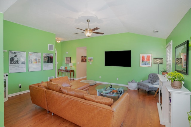1280 Kennecott Way, Lexington, KY 40514 - living area with wood finished floors, lofted ceiling, and a ceiling fan