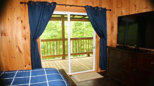 16 Hardwood Hl, Salt Lick, KY 40371 - bedroom featuring dark wood-style flooring