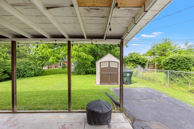1716 Biloxi Ct, Lexington, KY 40505 - view of yard featuring a patio area