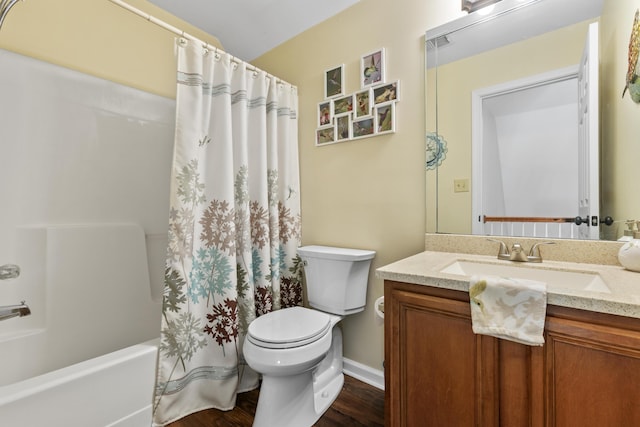 102 Dickinson Ct, Georgetown, KY 40324 - full bath featuring vanity, wood finished floors, and shower / bath combination with curtain