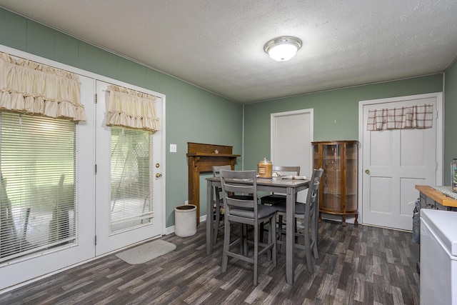 1390 Ky Highway 698, Stanford, KY 40484 - dining space featuring dark wood finished floors and a textured ceiling