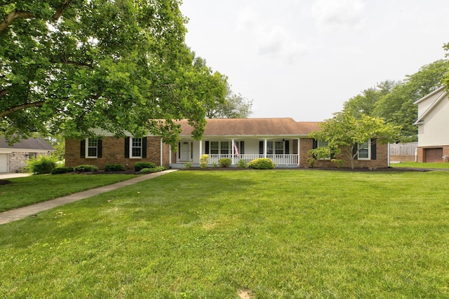 230 Fairway Dr, Nicholasville, KY 40356 - ranch-style home featuring covered porch, brick siding, and a front yard