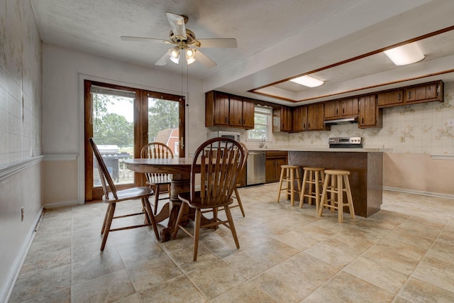 230 Fairway Dr, Nicholasville, KY 40356 - dining space featuring ceiling fan and a textured ceiling