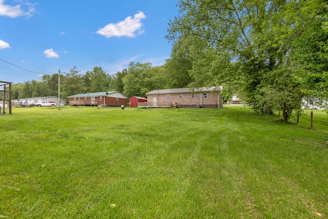 15 Conlee Ln, Stanton, KY 40380 - view of grassy yard with a wooden deck