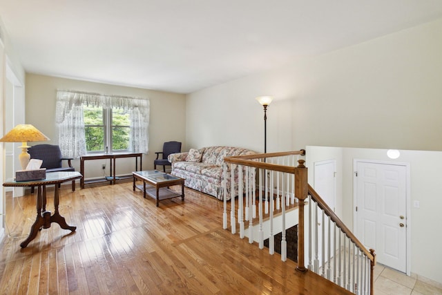 3852 Heimbaugh Ln, Lexington, KY 40514 - living area featuring light wood-style floors and baseboards