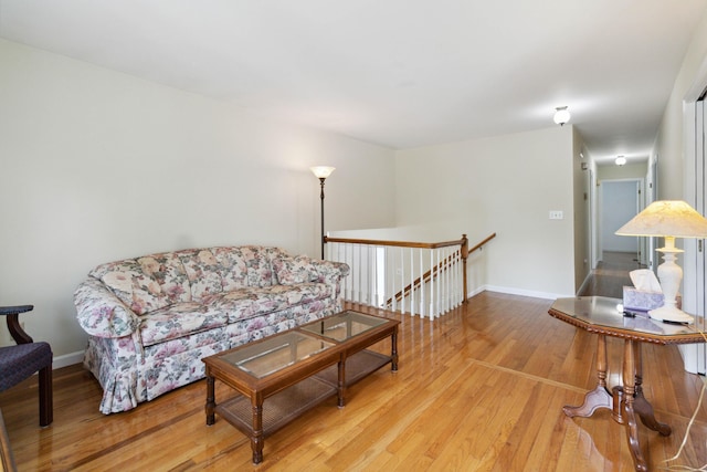 3852 Heimbaugh Ln, Lexington, KY 40514 - living area featuring wood finished floors and baseboards
