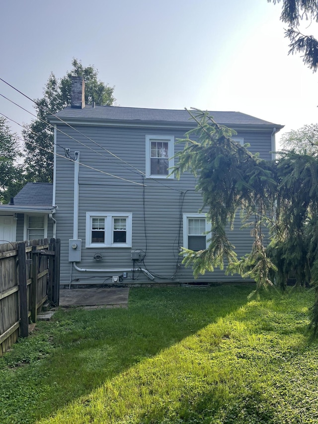 1134 Liberty Rd, Lexington, KY 40505 - rear view of property featuring a chimney