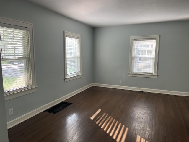 1134 Liberty Rd, Lexington, KY 40505 - empty room featuring dark wood-style floors and baseboards