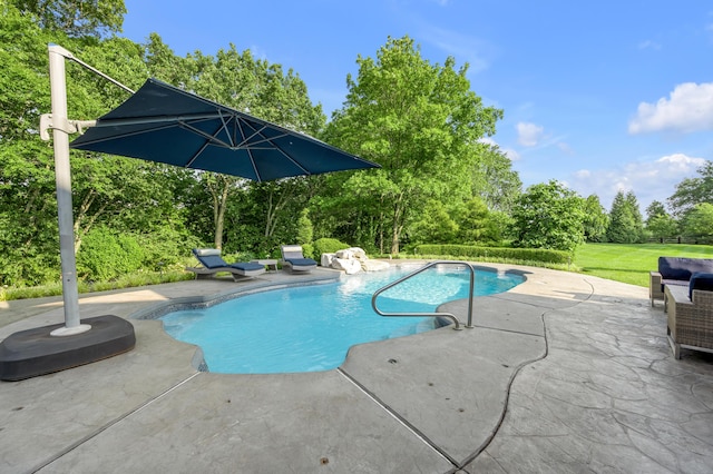315 Whispering Brook Dr, Nicholasville, KY 40356 - outdoor pool featuring a patio area, a lawn, and view of scattered trees