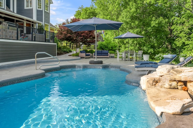 315 Whispering Brook Dr, Nicholasville, KY 40356 - outdoor pool with a patio area and an outdoor hangout area