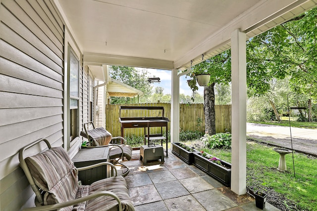224 E Higgins St, Midway, KY 40347 - view of sunroom / solarium