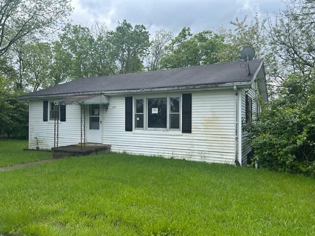 977 Muddy Creek Rd, Winchester, KY 40391 - view of front of house featuring a front yard