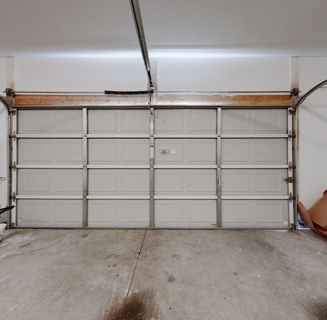 705 Dawson Springs Way, Lexington, KY 40511 - view of garage