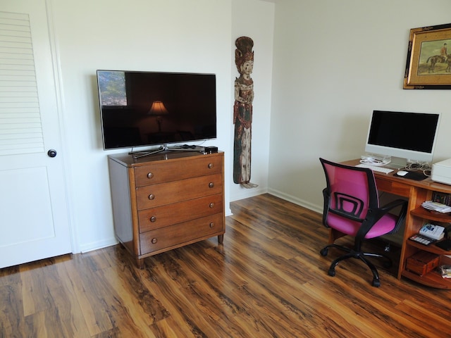 13 Scotland Dr, Frankfort, KY 40601 - office with dark wood-style flooring