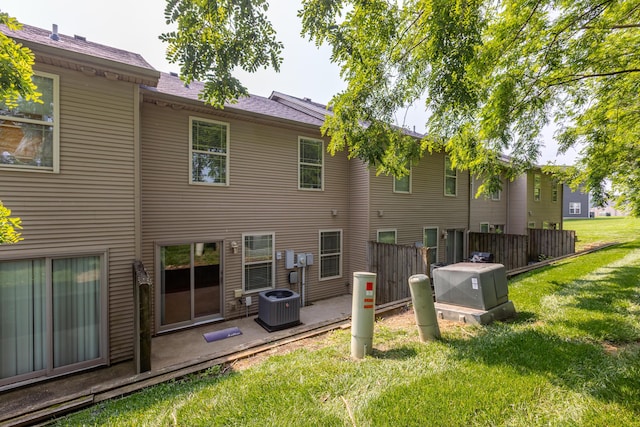 3123 Daly Pl, Lexington, KY 40511 - back of house with a patio