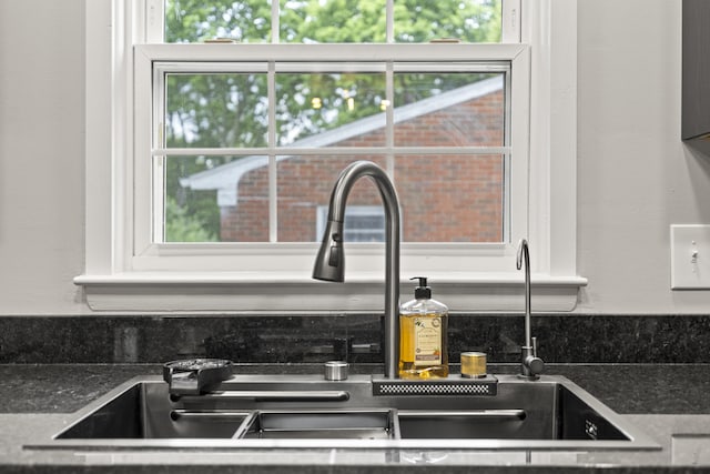 110 Flinn Ct, Georgetown, KY 40324 - kitchen view of a sink