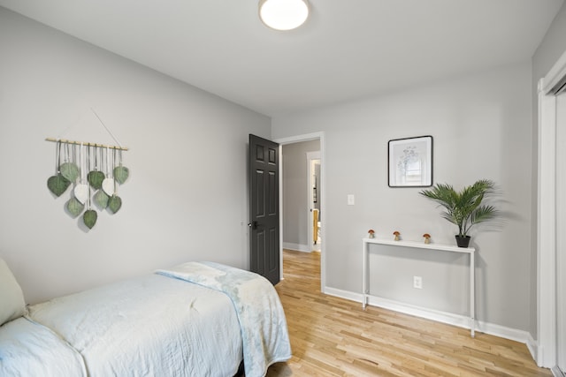 110 Flinn Ct, Georgetown, KY 40324 - bedroom featuring light wood-style flooring