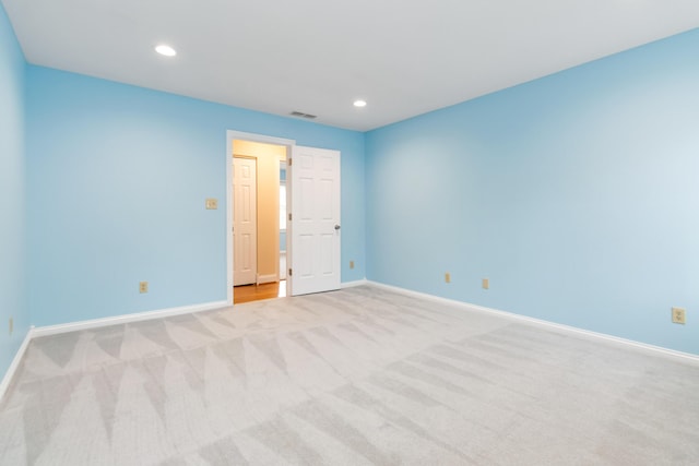4991 Tynebrae Rd, Lexington, KY 40515 - unfurnished room with light carpet and recessed lighting