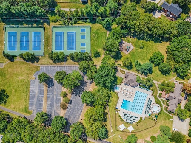 4991 Tynebrae Rd, Lexington, KY 40515 - bird's eye view of a pool