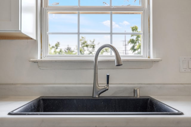 720 Pinoak Dr, Nicholasville, KY 40356 - kitchen view of white cabinetry and light countertops