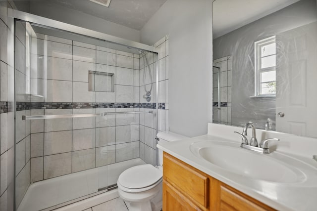 720 Pinoak Dr, Nicholasville, KY 40356 - full bath featuring a stall shower and vanity