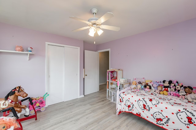 111 Hagan Ct, Lancaster, KY 40444 - bedroom with wood finished floors, a closet, and a ceiling fan