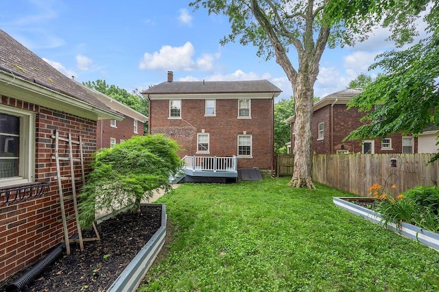 315 Desha Rd, Lexington, KY 40502 - view of yard featuring a wooden deck