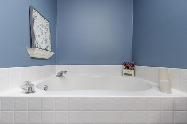 4026 Briar Creek Dr, Lawrenceburg, KY 40342 - bathroom with a garden tub