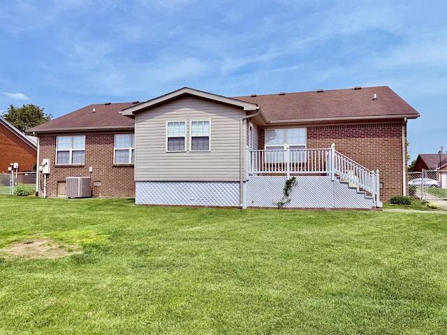 1012 Heathcliff Dr, Richmond, KY 40475 - back of house featuring brick siding and a shingled roof