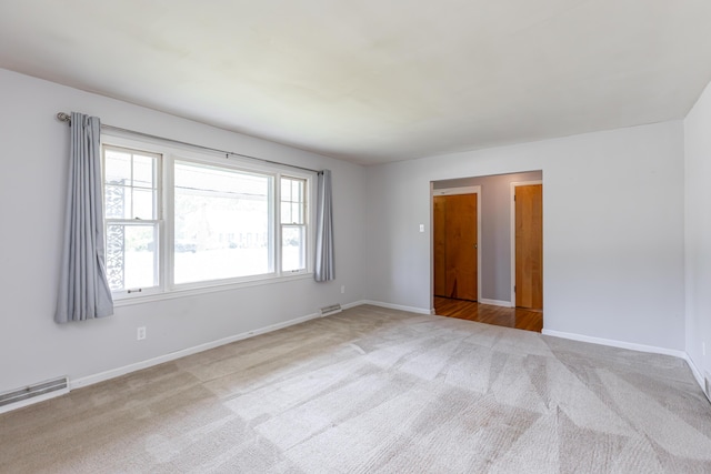 120 Vanderbilt Dr, Lexington, KY 40517 - carpeted empty room featuring baseboards