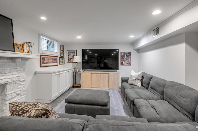 341 Kingsway Dr, Lexington, KY 40502 - living room with ornamental molding and recessed lighting