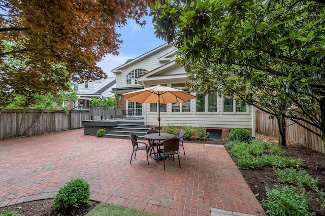 341 Kingsway Dr, Lexington, KY 40502 - fenced backyard with a patio and outdoor dining space