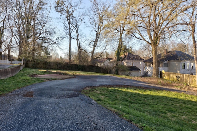 236 W High St, Mt Sterling, KY 40353 - view of road featuring a residential view
