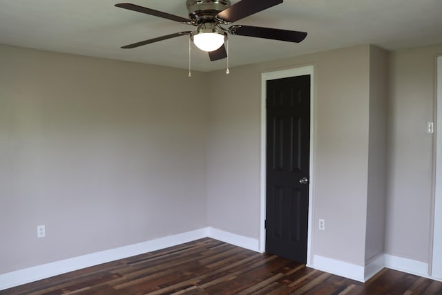2721 E Ringgold, Somerset, KY 42503 - unfurnished room featuring dark wood finished floors and ceiling fan