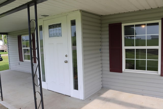 2721 E Ringgold, Somerset, KY 42503 - entrance to property featuring a porch