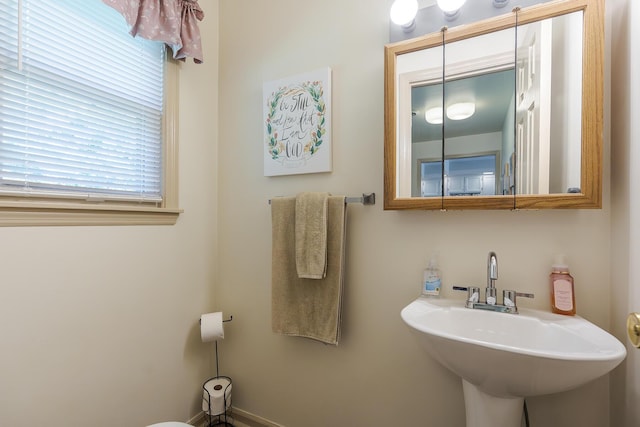 331 Clearbrook Dr, Danville, KY 40422 - bathroom with a sink