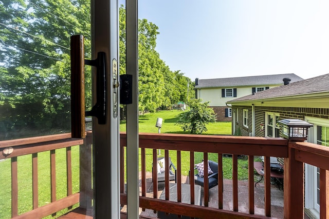 331 Clearbrook Dr, Danville, KY 40422 - wooden deck featuring a lawn
