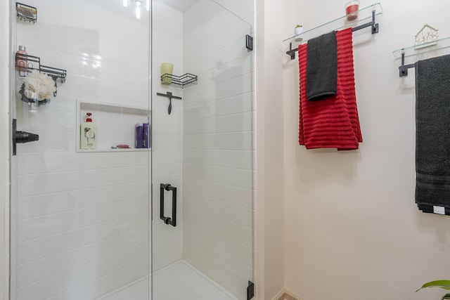 331 Clearbrook Dr, Danville, KY 40422 - full bathroom featuring a shower stall