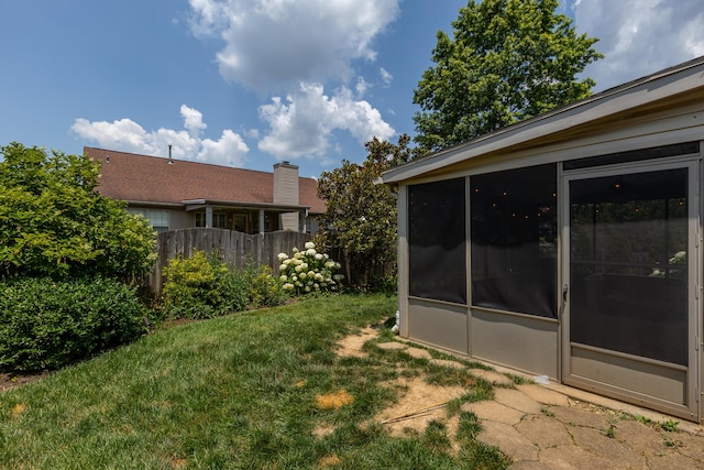 4368 River Oak Trl, Lexington, KY 40515 - view of yard with a sunroom
