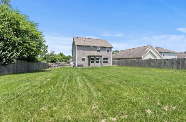 136 Meadowcrest Dr, Georgetown, KY 40324 - back of house featuring a fenced backyard