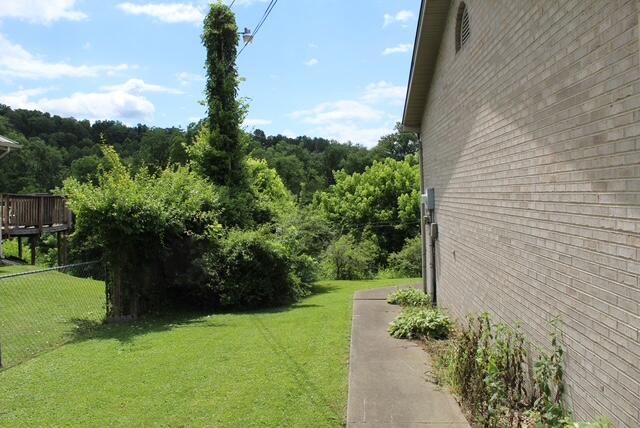 529 S 2nd St, Williamsburg, KY 40769 - view of yard