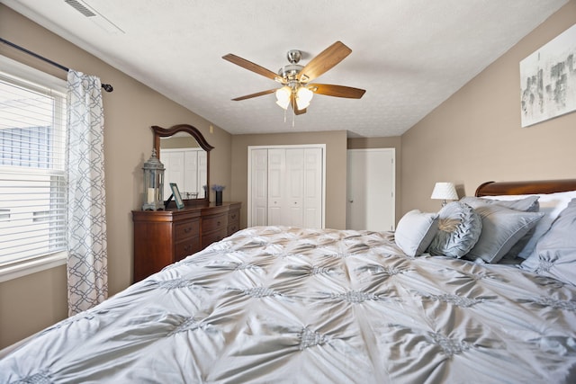 9209 W Hwy 80, Nancy, KY 42544 - bedroom featuring a closet and ceiling fan