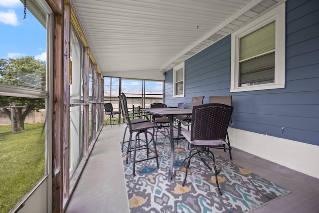 9209 W Hwy 80, Nancy, KY 42544 - sunroom featuring lofted ceiling