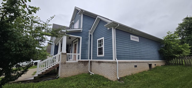 4020 Greentree Rd, Versailles, KY 40383 - view of side of property featuring a lawn