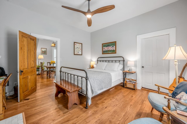 334 Oldham Ave, Lexington, KY 40502 - bedroom featuring light wood-style flooring and ceiling fan