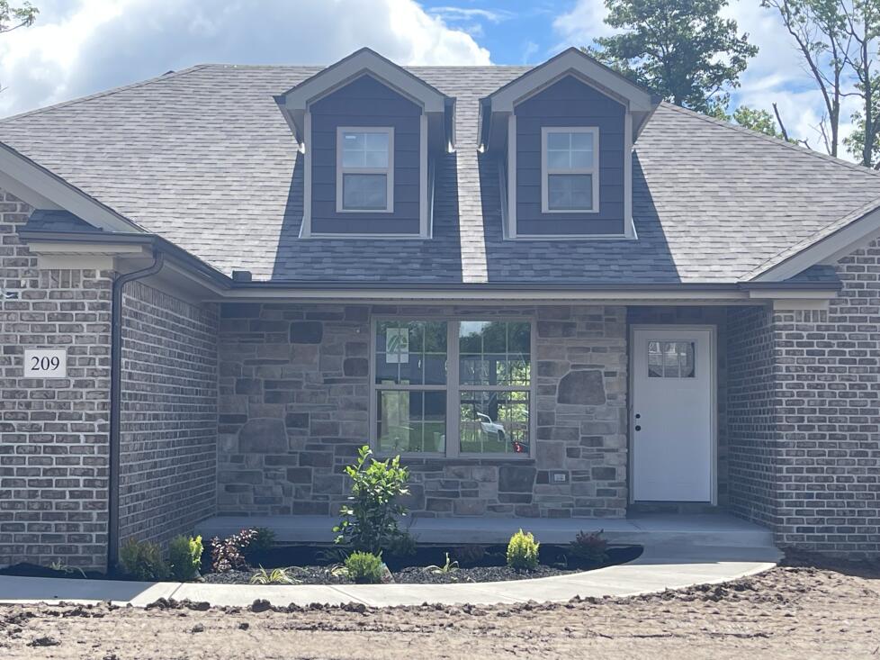 209 Patriot Trl, Berea, KY 40403 - view of front of property featuring a porch and stone siding