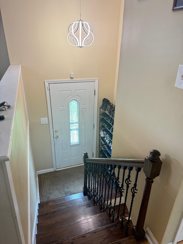 2829 Easthills Dr, Lexington, KY 40517 - foyer entrance with wood finished floors and a chandelier